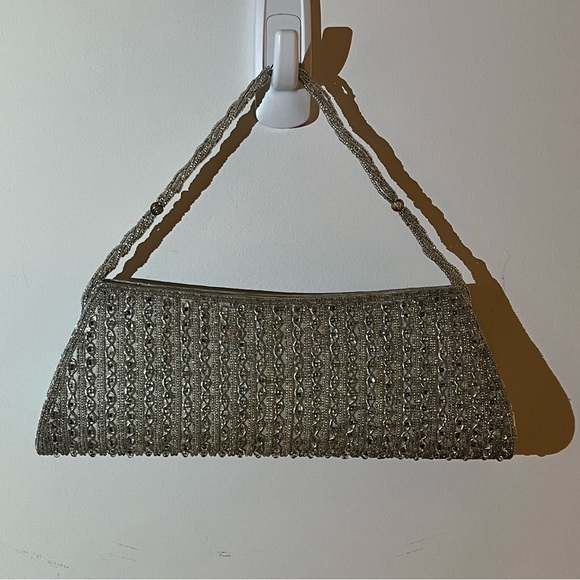 Silver Vintage Evening Clutch - Picture 3 of 3